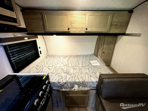 2027 Sunset Park Sun Lite 16BH RV Photo 3