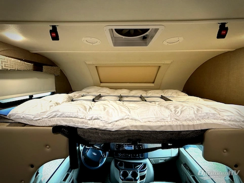 2019 Thor Quantum KW29 RV Photo 4