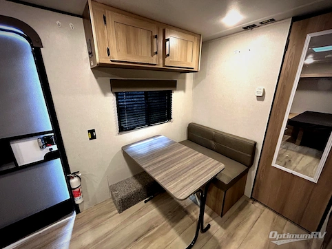 2025 Keystone Coleman 17R RV Photo 4