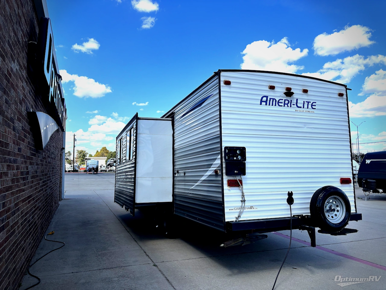 2019 Gulf Stream Ameri-Lite Ultra Lite 281BH Photo 3
