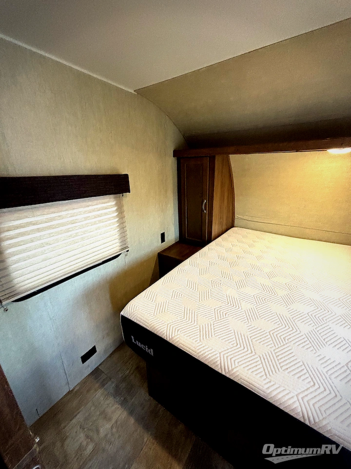 2019 Gulf Stream Ameri-Lite Ultra Lite 281BH Photo 8