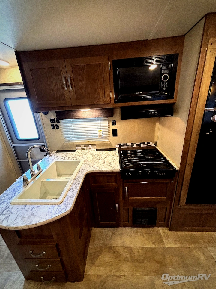 2019 Gulf Stream Ameri-Lite Ultra Lite 281BH Photo 10
