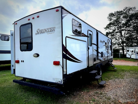 2015 Keystone Sprinter 311BHS RV Photo 2