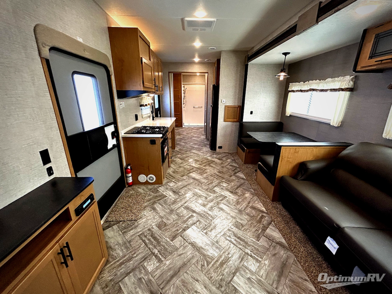 2025 HL Enterprise Hy-Line HY38 Photo 4