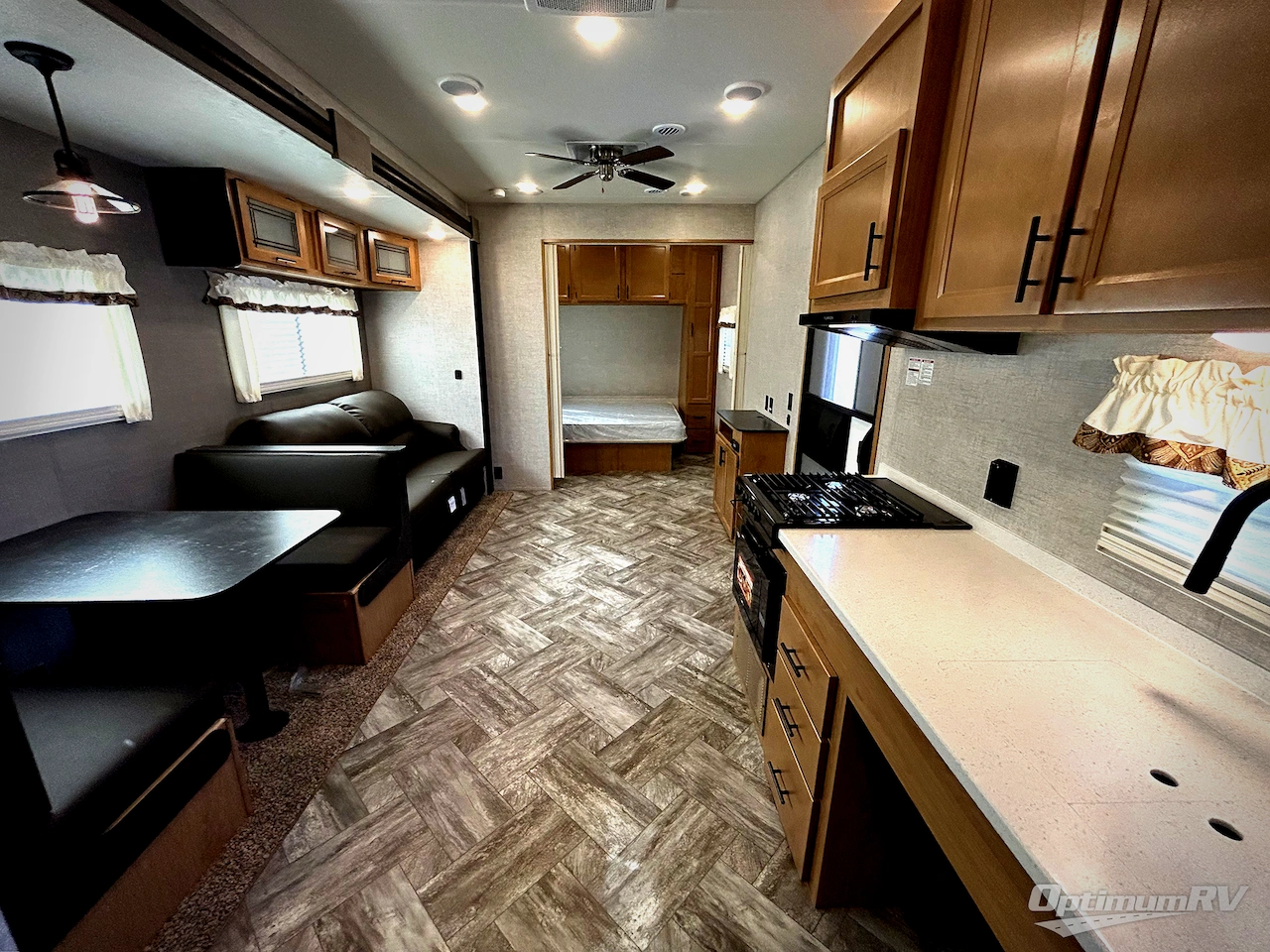 2025 HL Enterprise Hy-Line HY38 Photo 5