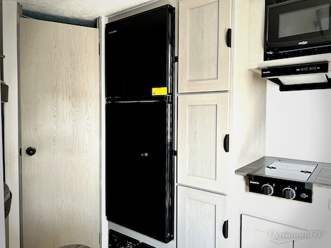 2024 Coachmen Clipper 5K Series 26BH RV Photo 3