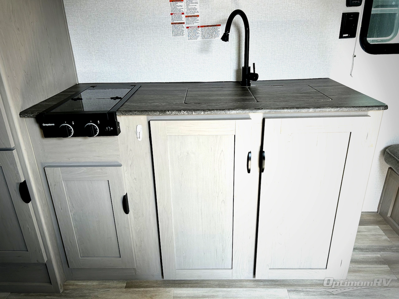 2024 Coachmen Clipper 5K Series 26BH Photo 7