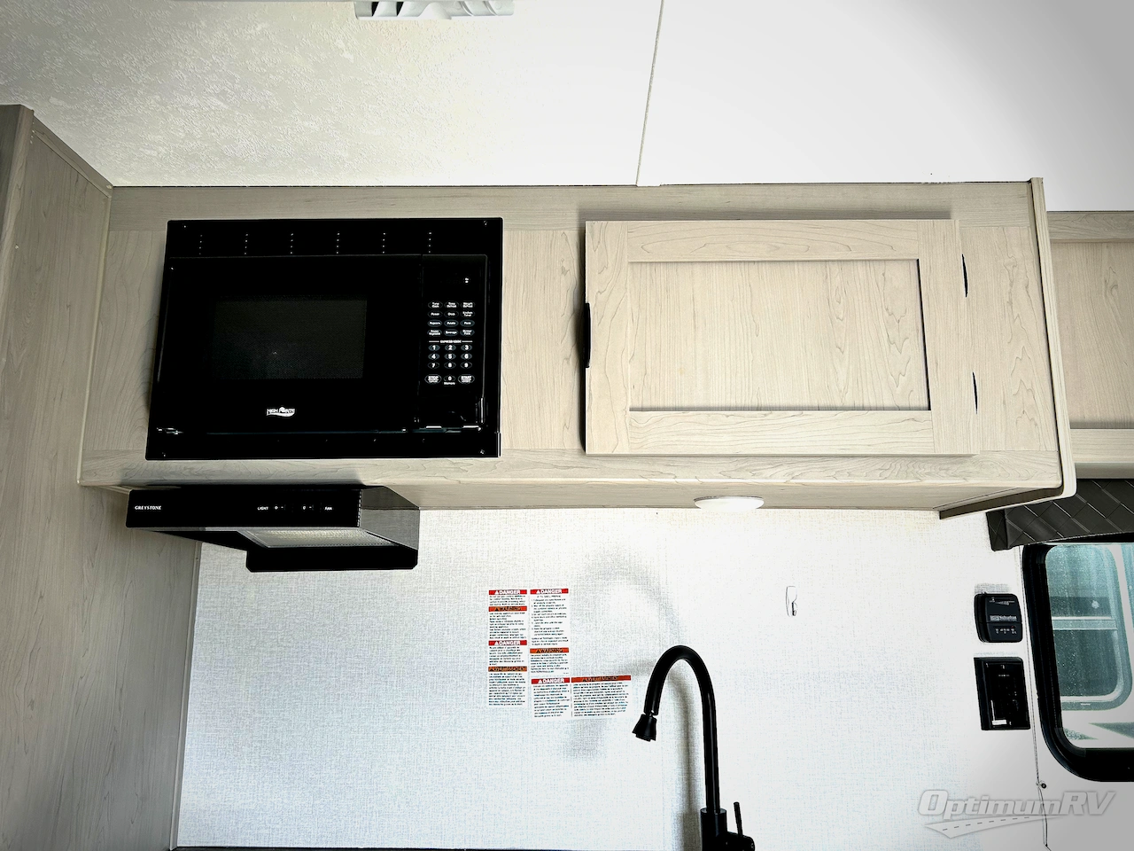 2024 Coachmen Clipper 5K Series 26BH Photo 8