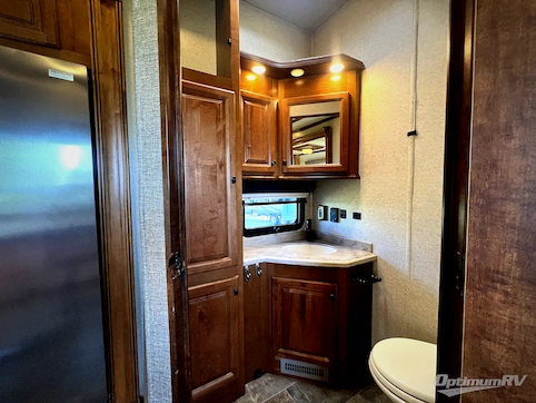 2017 Heartland Landmark Newport RV Photo 3