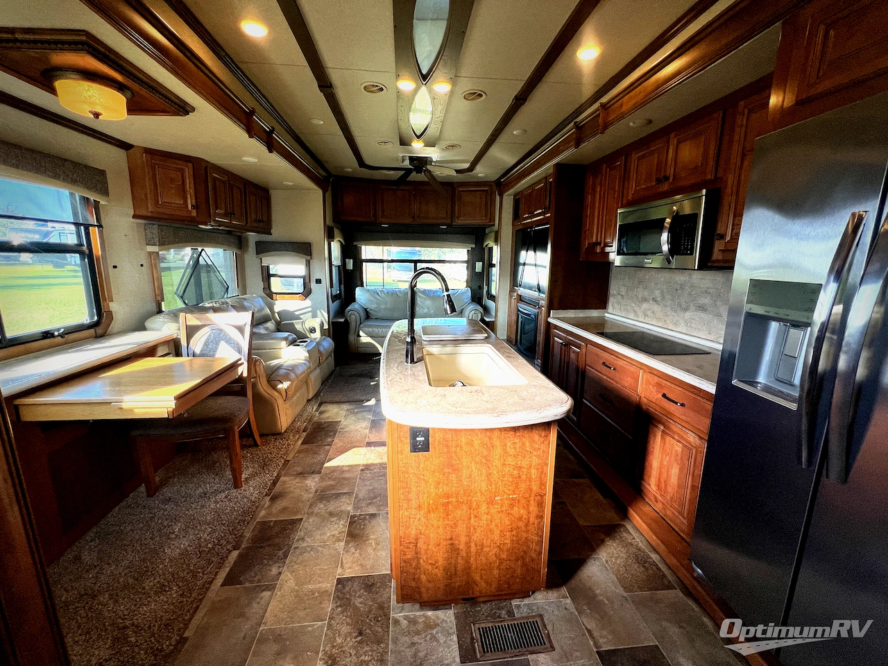 2017 Heartland Landmark Newport Photo 5