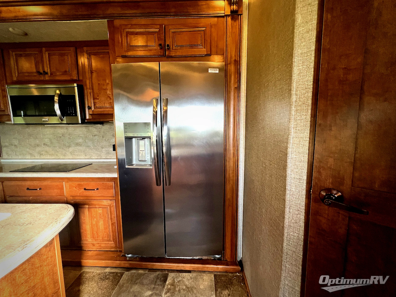 2017 Heartland Landmark Newport Photo 13