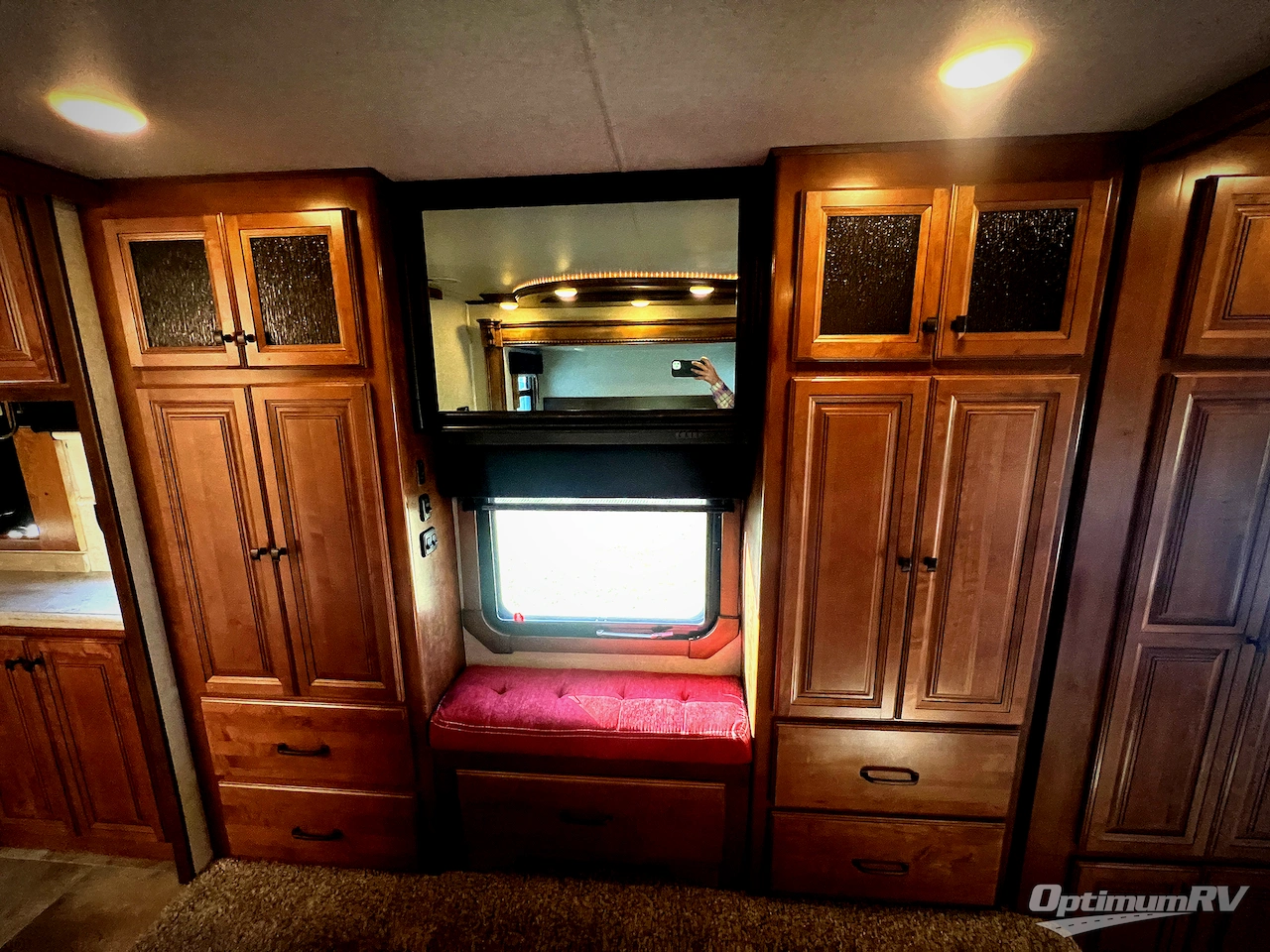 2017 Heartland Landmark Newport Photo 18