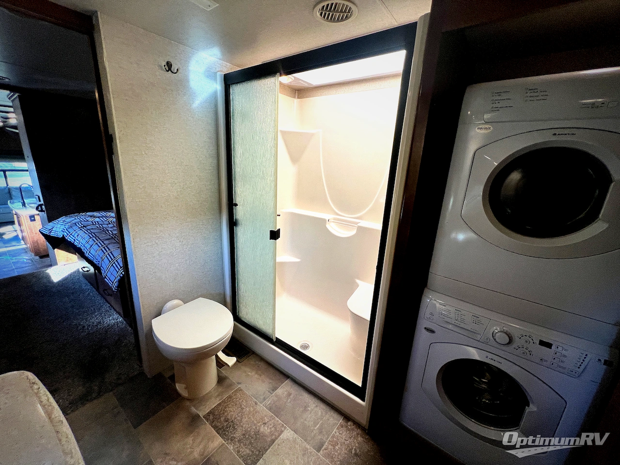2017 Heartland Landmark Newport Photo 23