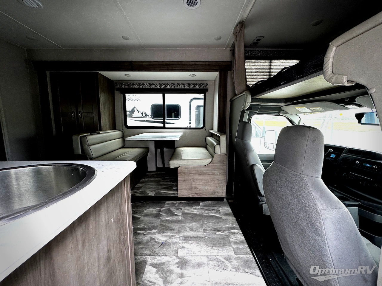 2024 Gulf Stream Conquest Class C 6238 Photo 6