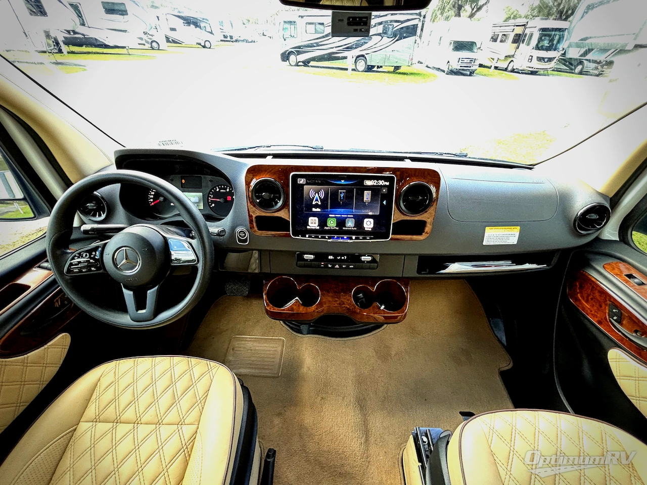 2021 American Coach American Patriot MD2 Lounge Photo 8