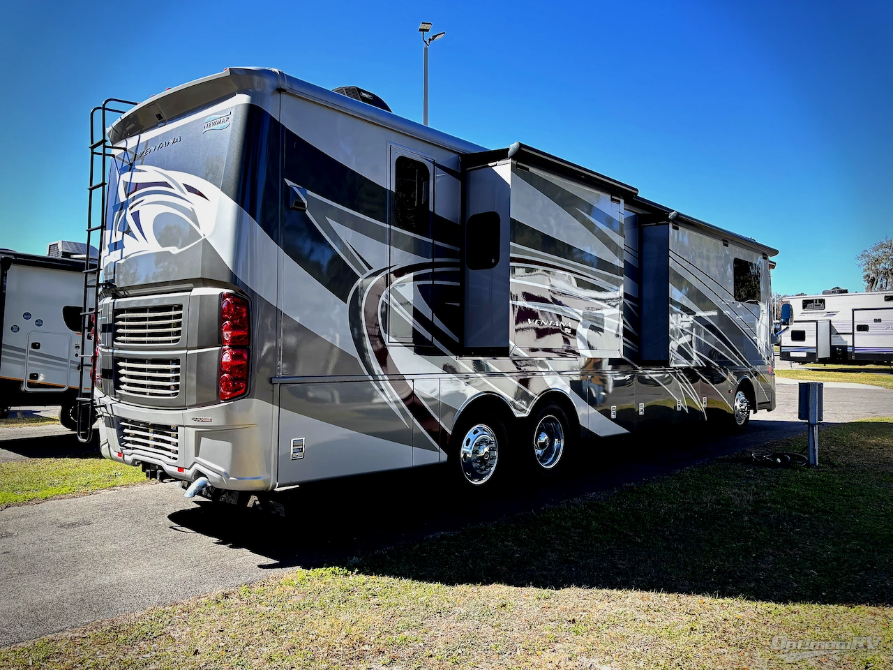 2016 Newmar Ventana 4037 Photo 2