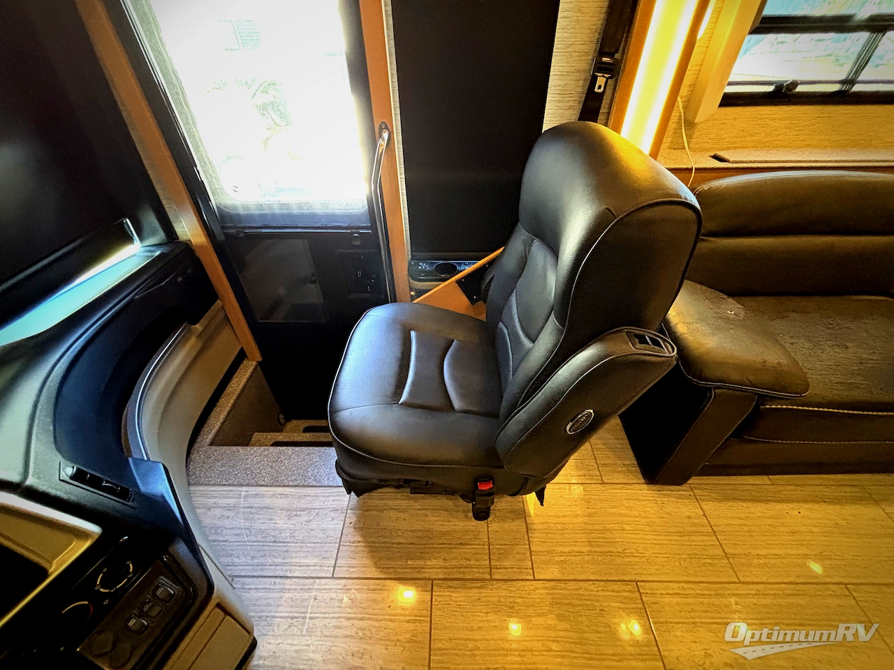 2016 Newmar Ventana 4037 Photo 9