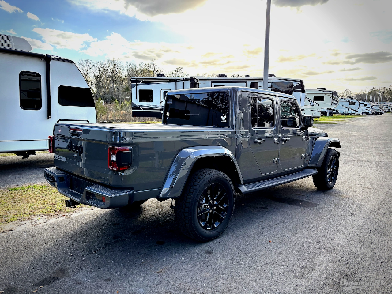 2023 Jeep Jeep Gladiator Photo 3