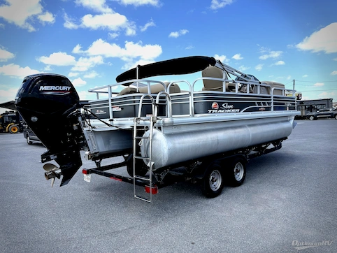 2023 Sun Tracker Sun Tracker 20DLX RV Photo 2