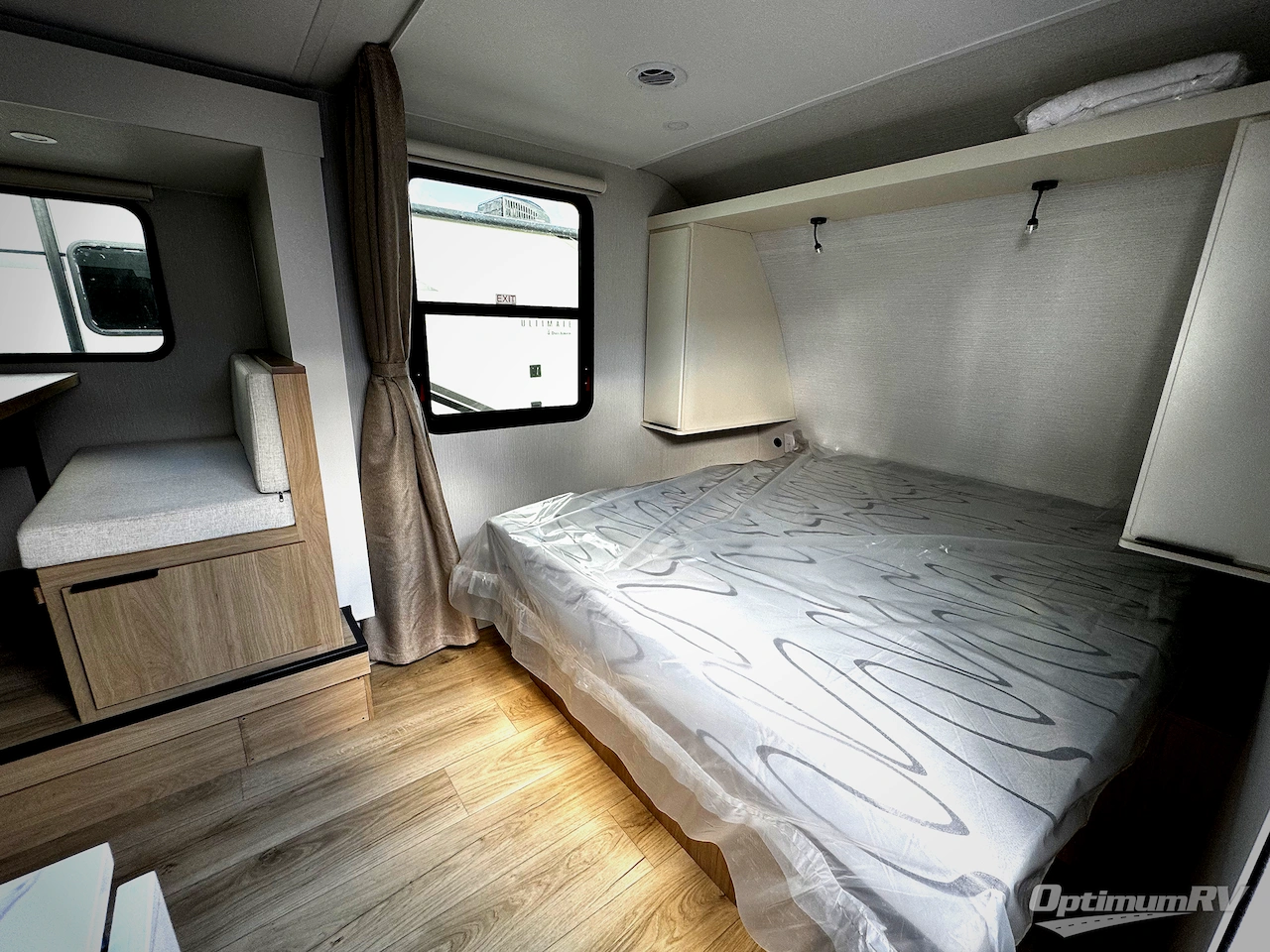 2026 Winnebago Micro Minnie 2108FBS Photo 3