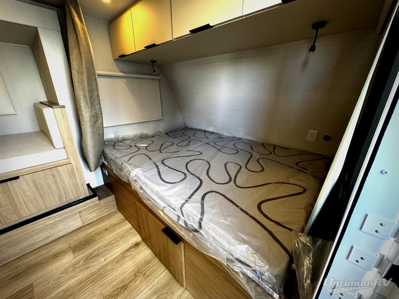 2026 Winnebago Micro Minnie 2100BH Photo 4