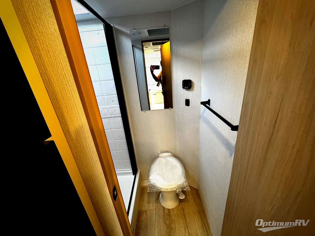 2026 Winnebago Micro Minnie 2100BH Photo 12