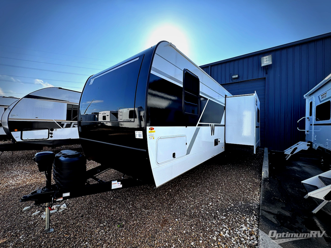 2026 Winnebago Thrive 25RLS Photo 2