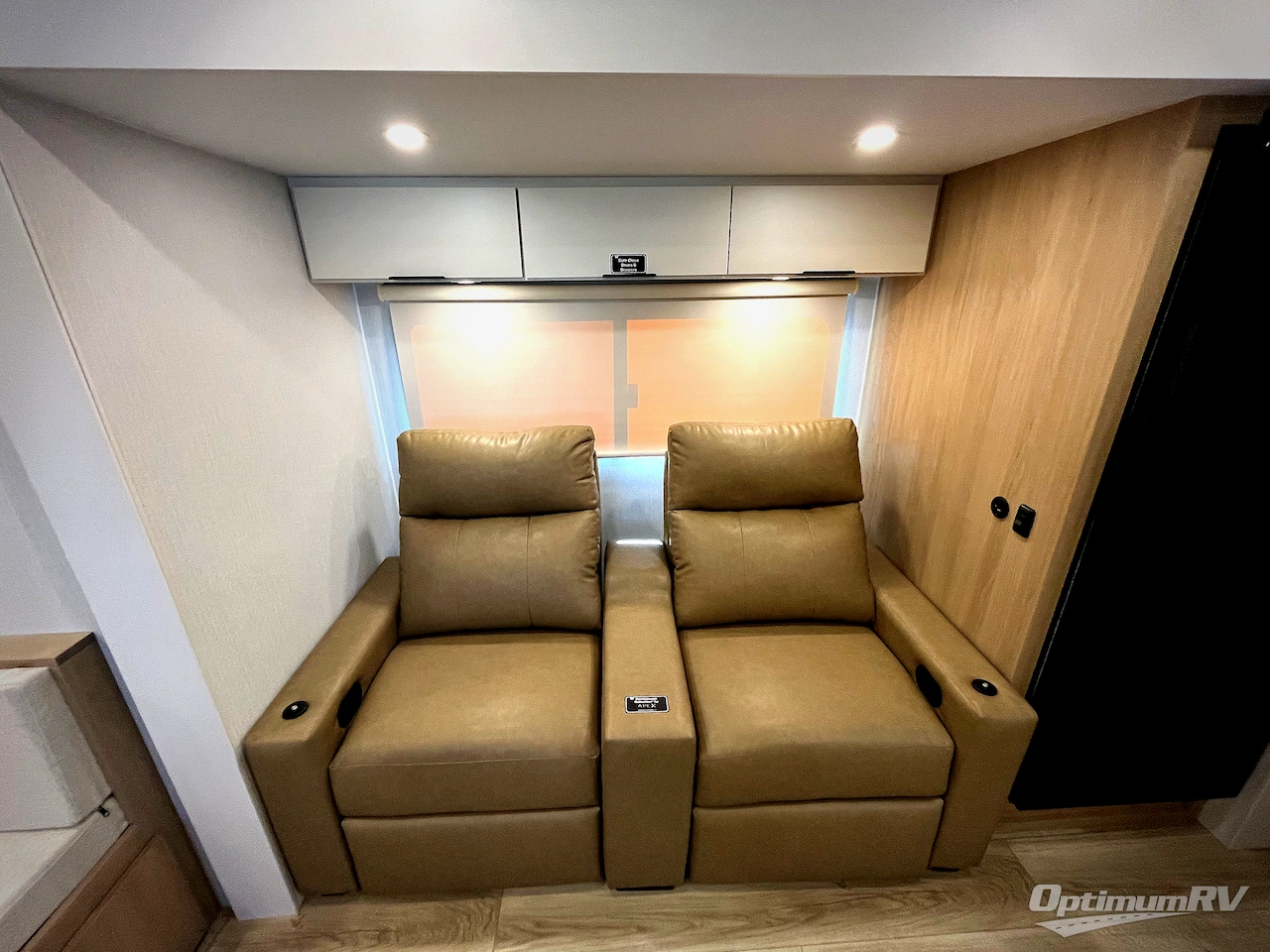 2026 Winnebago Thrive 24RKS Photo 15