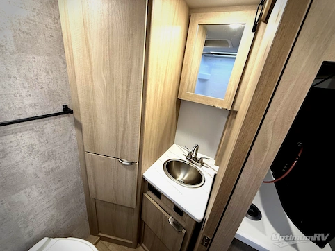 2025 Winnebago Micro Minnie 2108FBS RV Photo 4