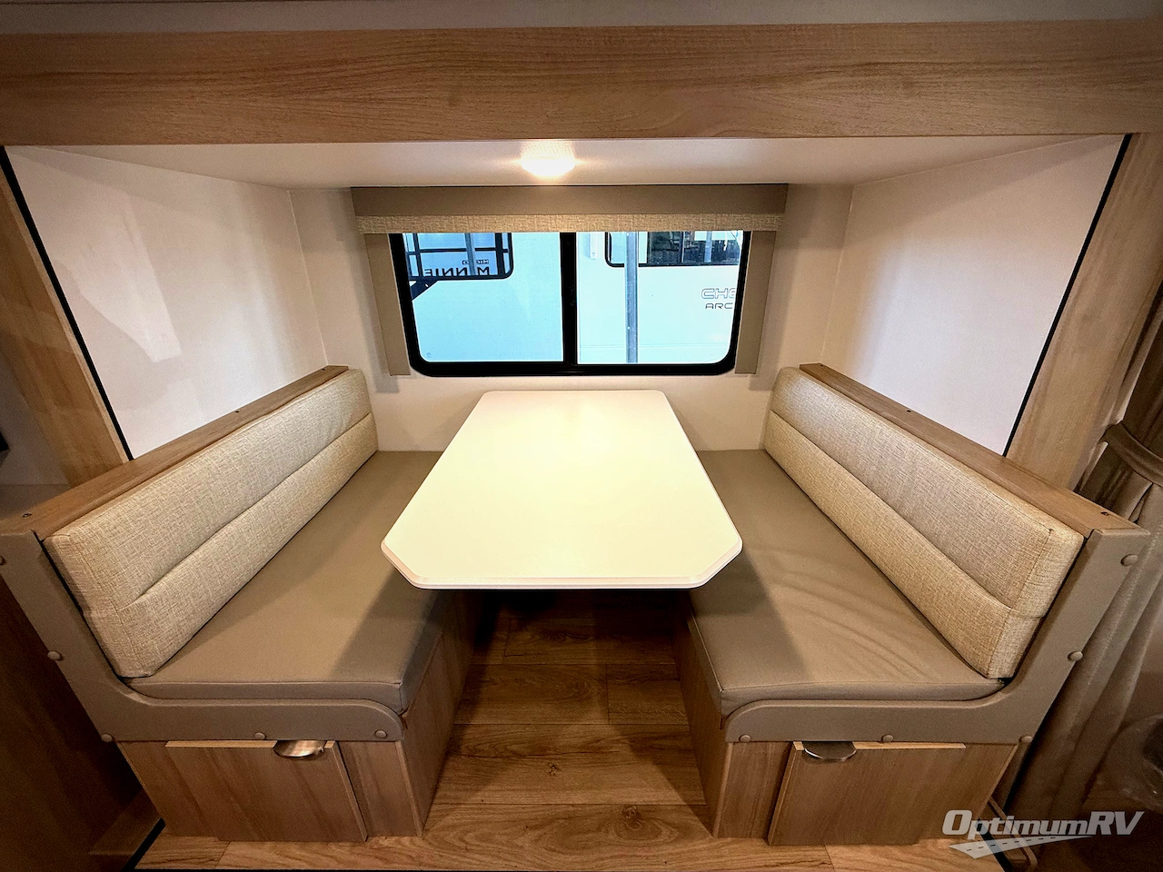 2025 Winnebago Micro Minnie 2108FBS Photo 5