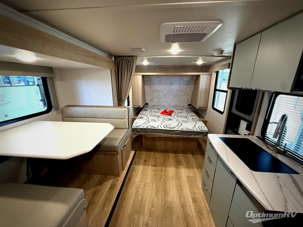 2025 Winnebago Micro Minnie 2108FBS Photo 11