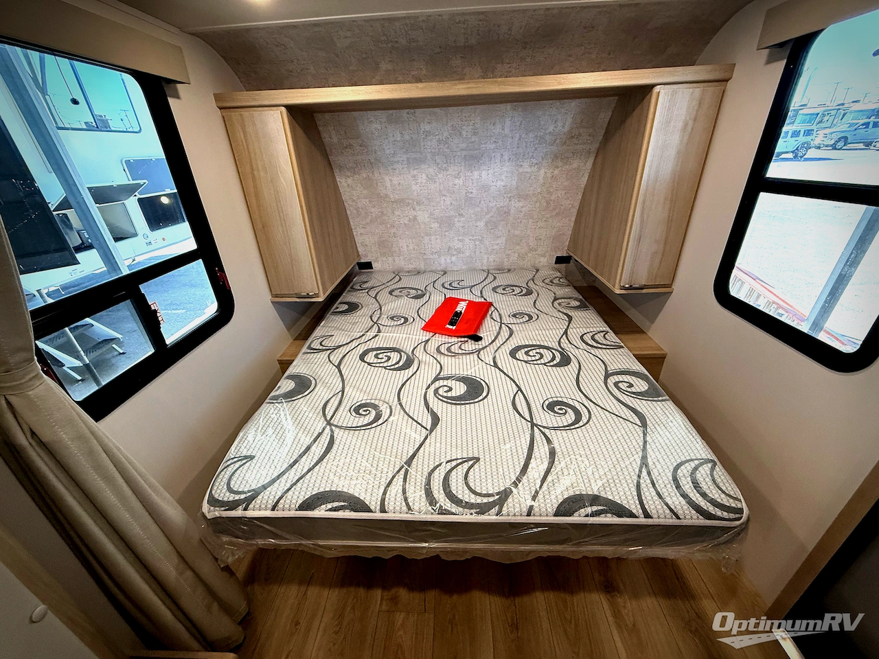 2025 Winnebago Micro Minnie 2108FBS Photo 12