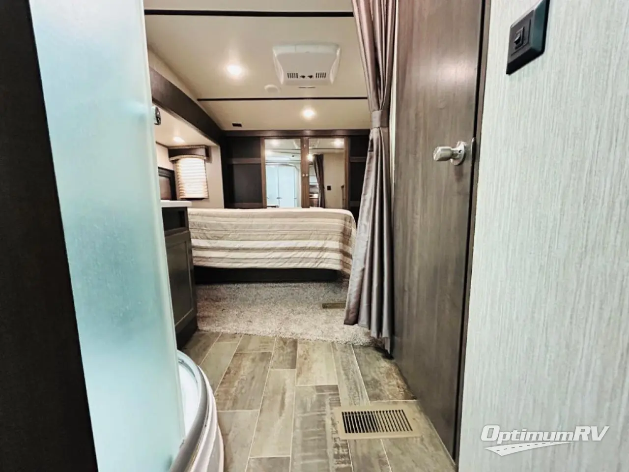 2019 CrossRoads Cruiser Aire CR24RL Photo 11
