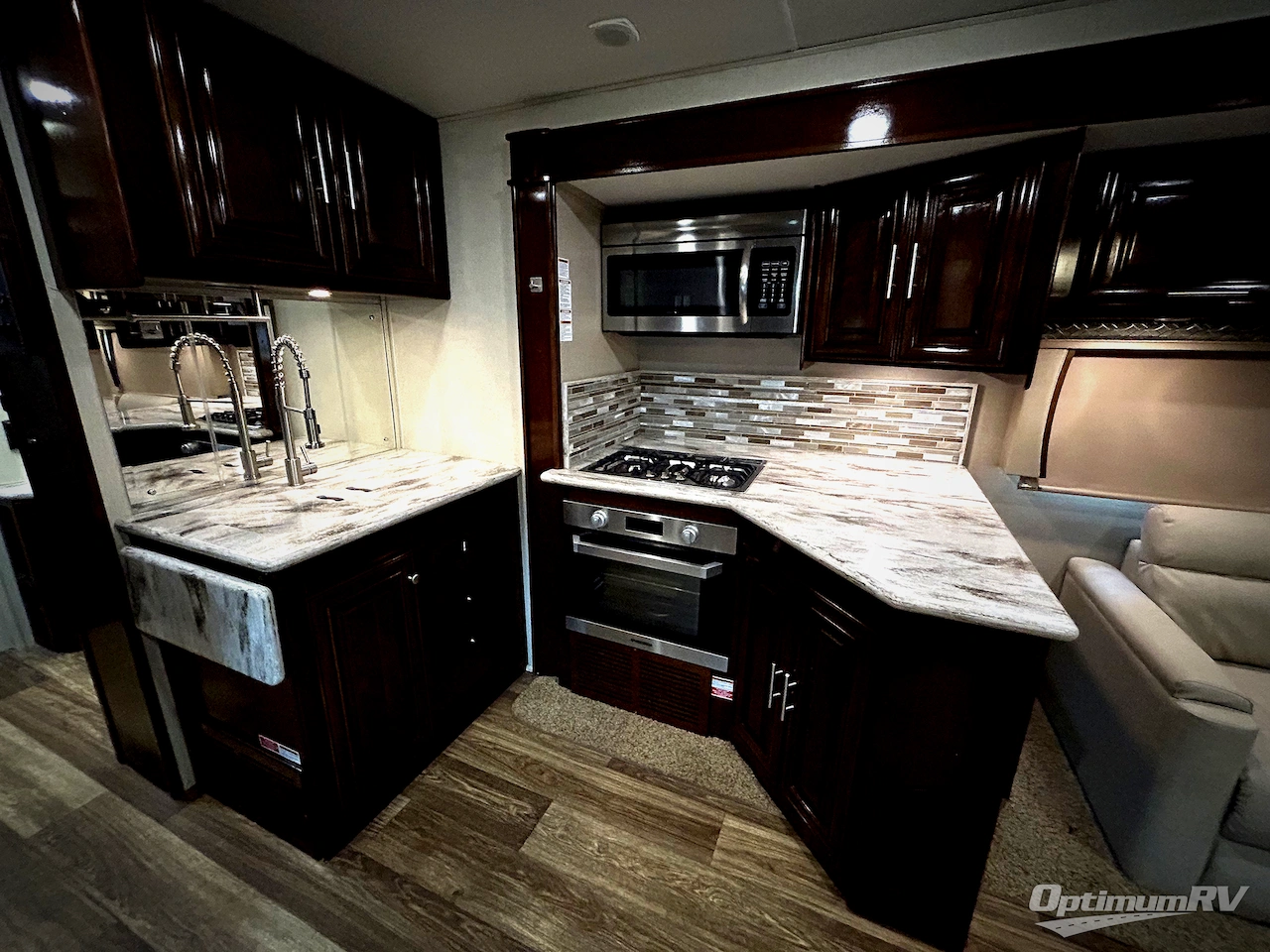 2019 Forest River Georgetown XL 378TS Photo 6