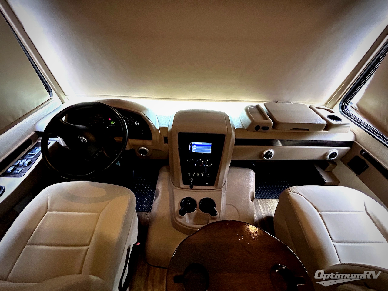 2019 Forest River Georgetown XL 378TS Photo 8