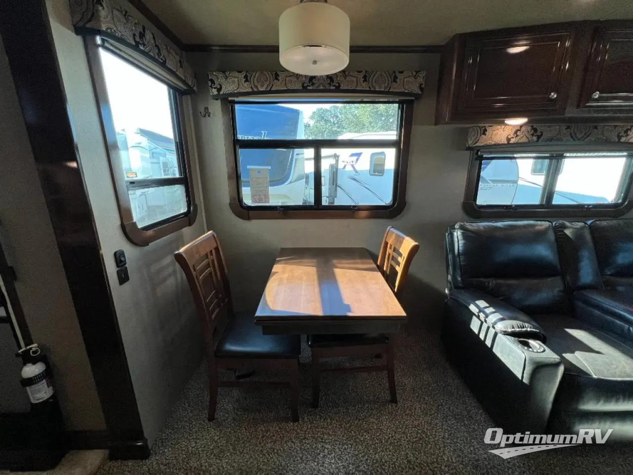 2019 Redwood Redwood 3401RL Photo 11