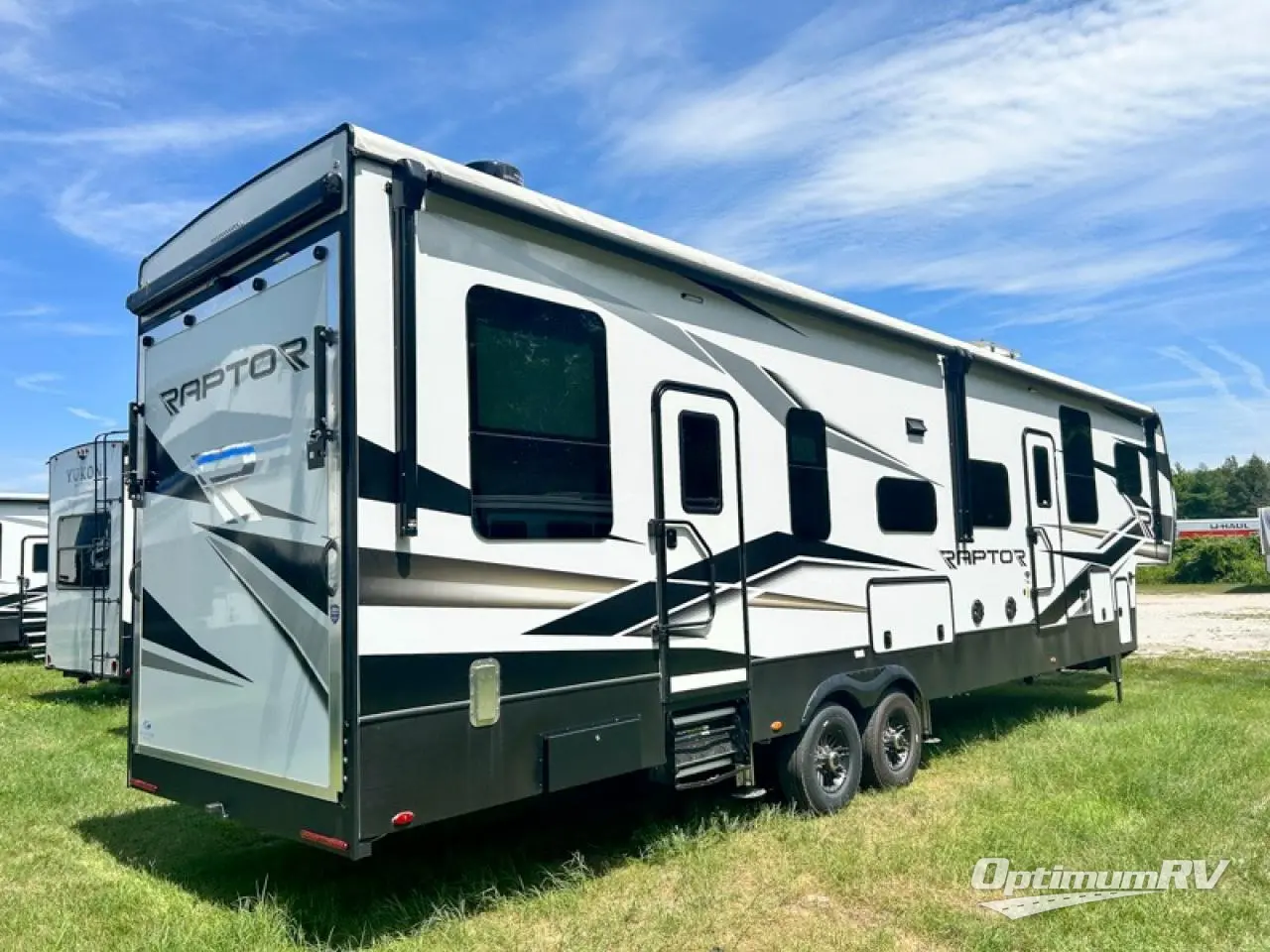 2023 Keystone Raptor 362 Photo 2