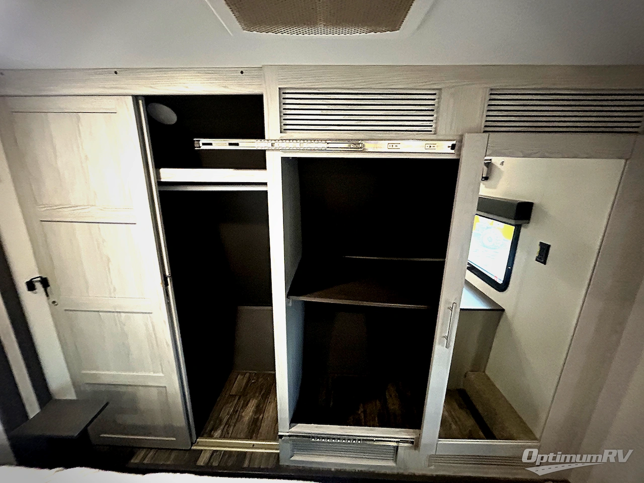 2023 Keystone Fuzion 430 Photo 28