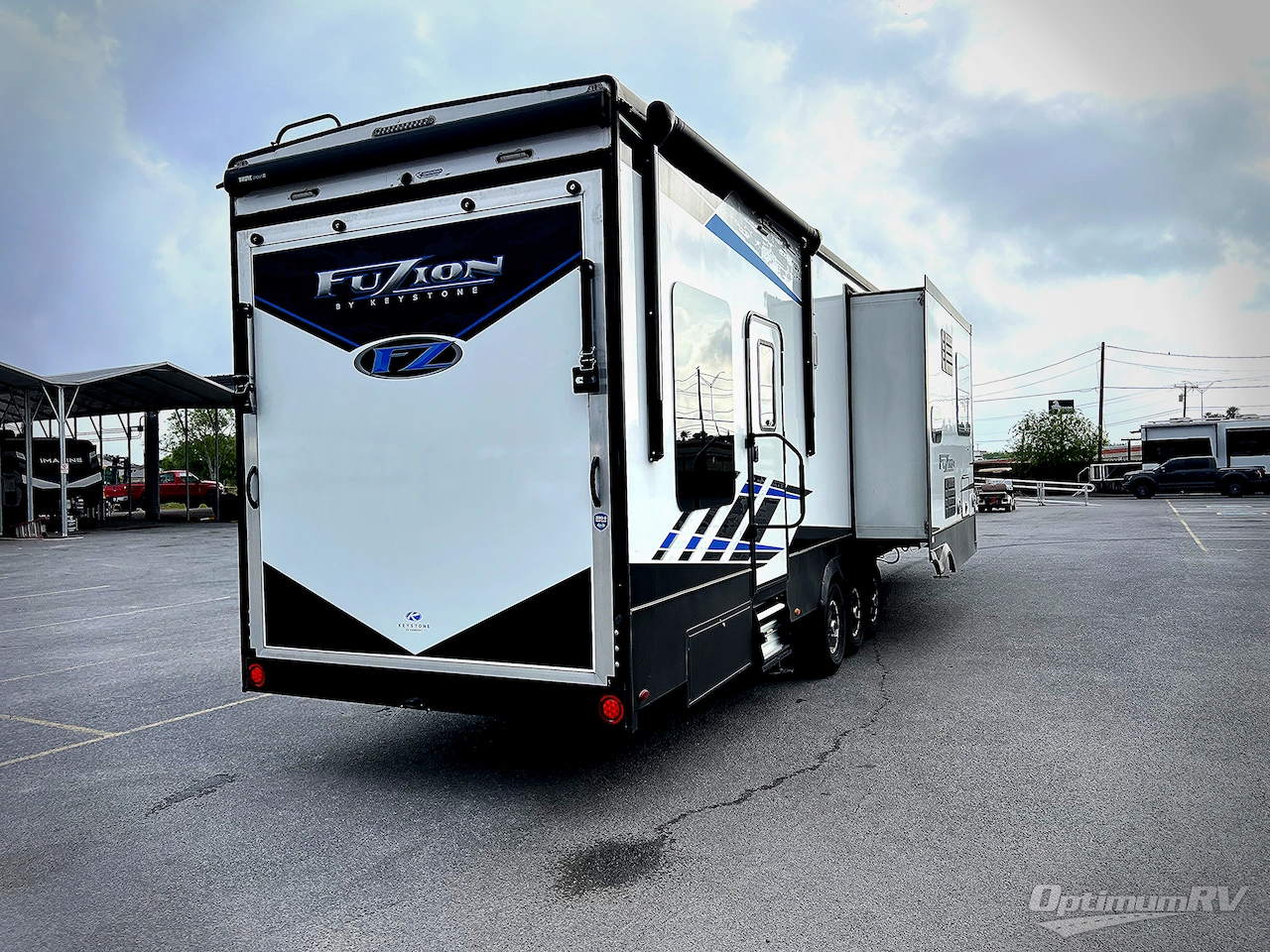 2023 Keystone Fuzion 430 Photo 2