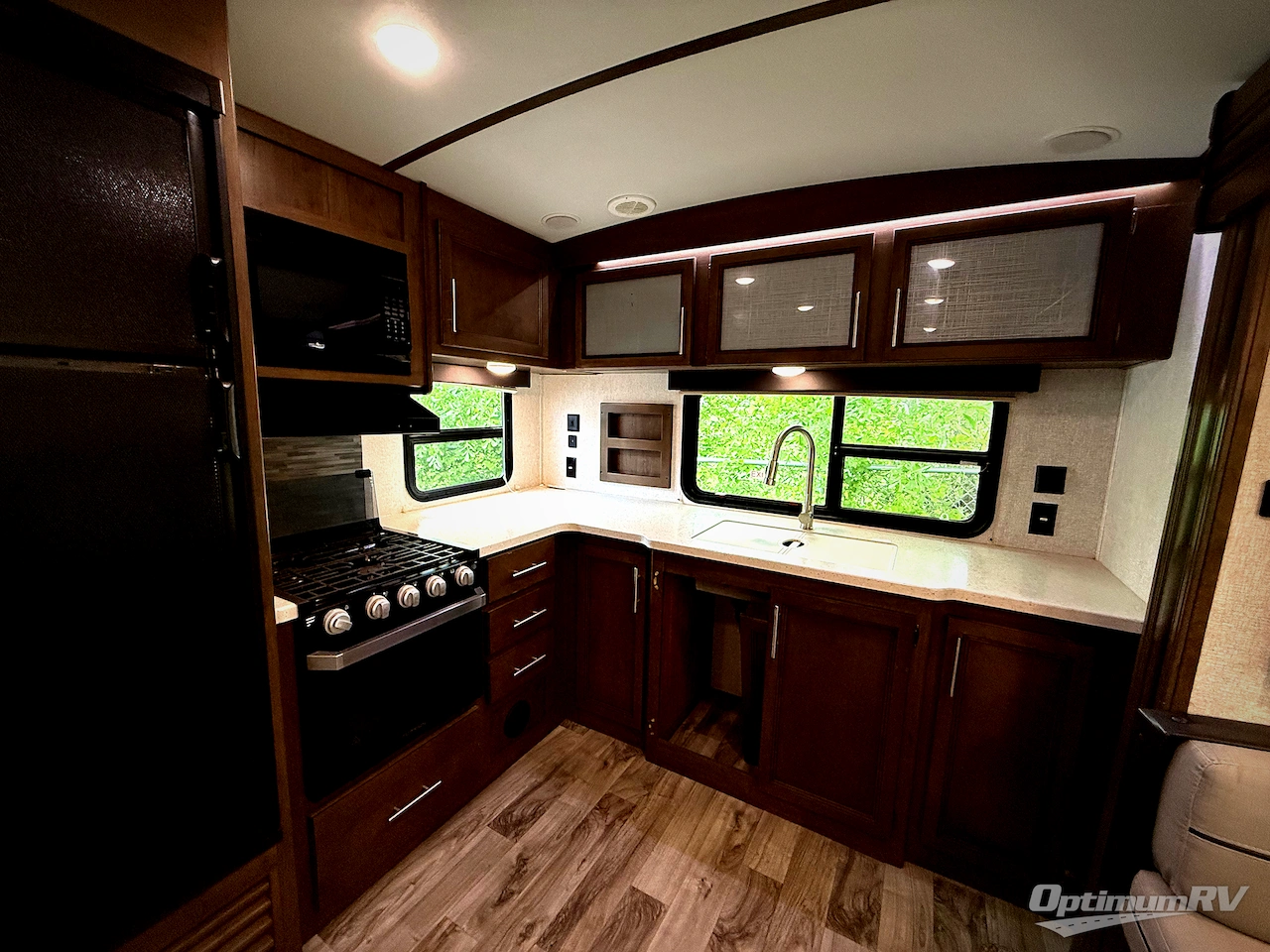 2020 Keystone Cougar Half-Ton 30RKD Photo 8