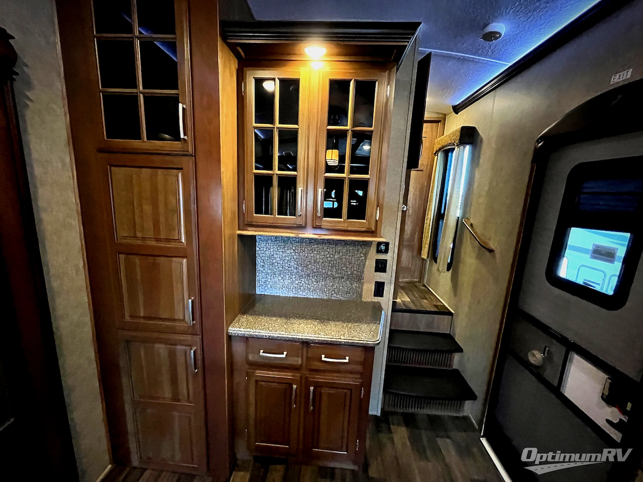 2017 Keystone Montana 3661RL Photo 15