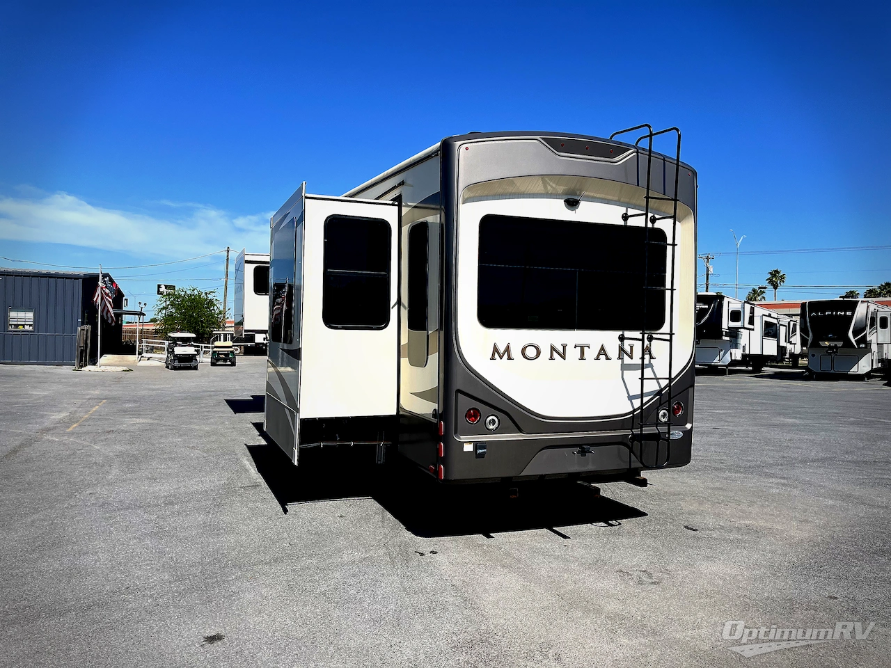 2017 Keystone Montana 3661RL Photo 4