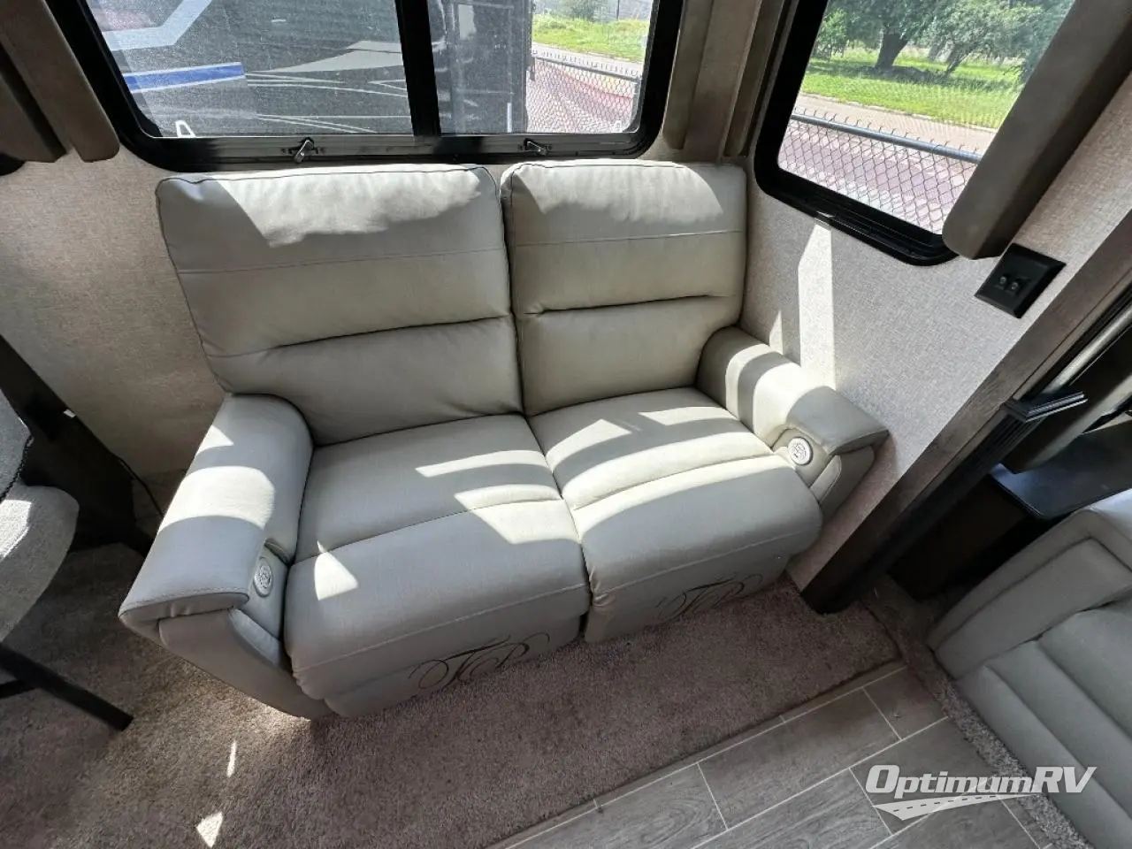 2020 Keystone Montana 3120RL Photo 11