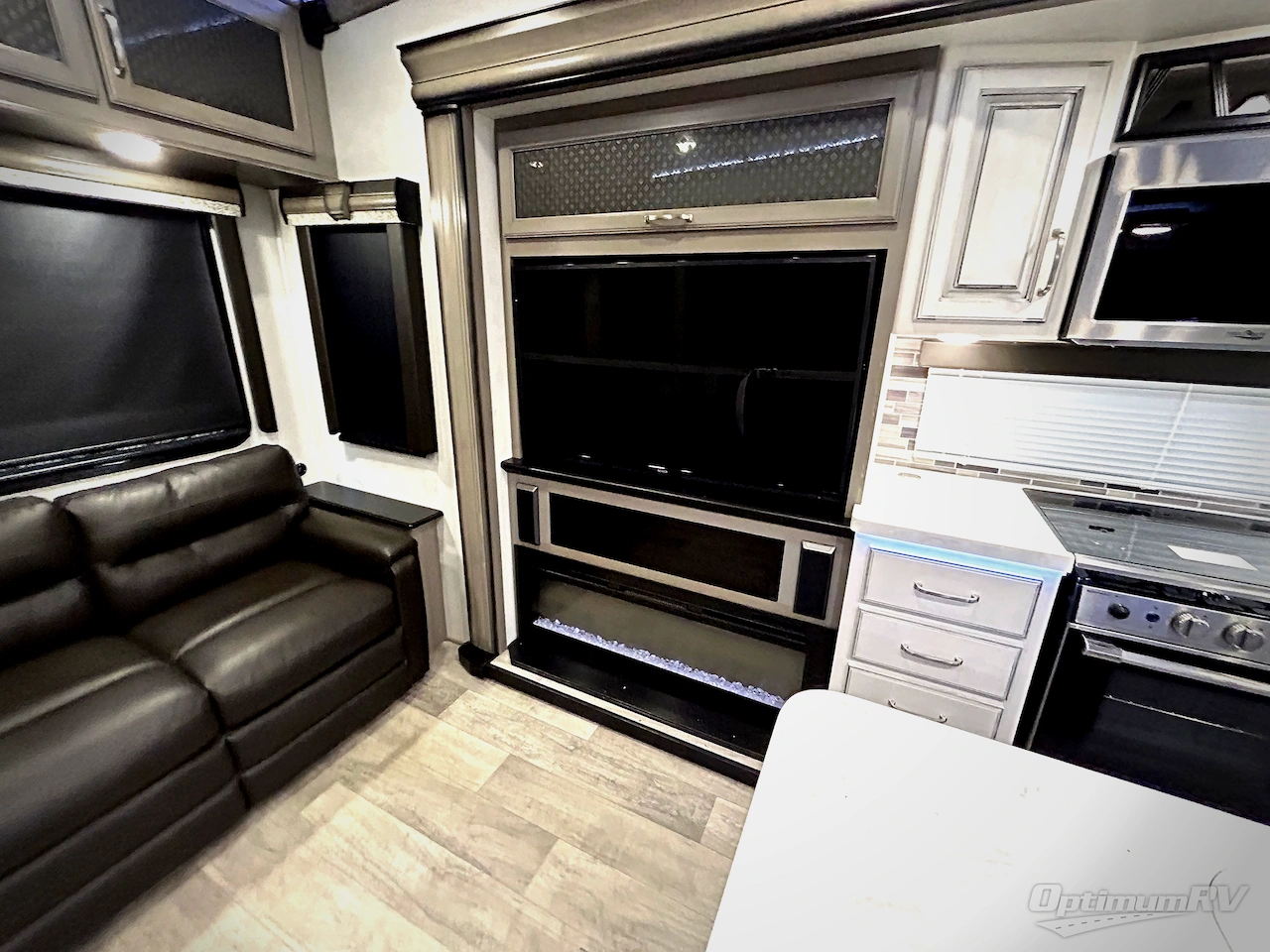 2021 Keystone Montana 3121RL Photo 17