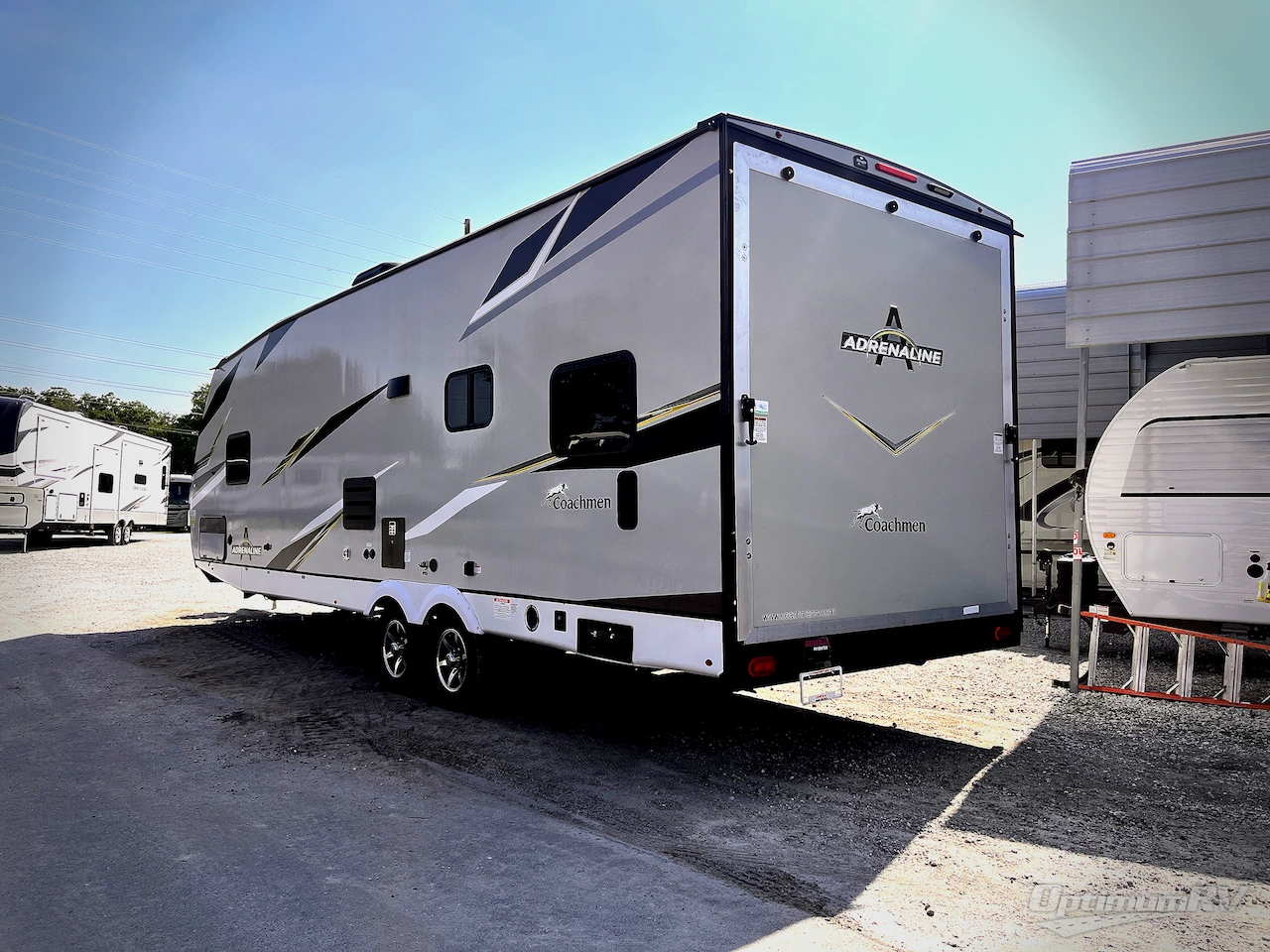 2022 Coachmen Adrenaline 27KB Photo 2