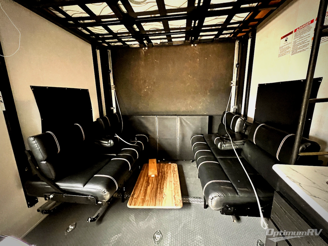 2022 Coachmen Adrenaline 27KB Photo 7