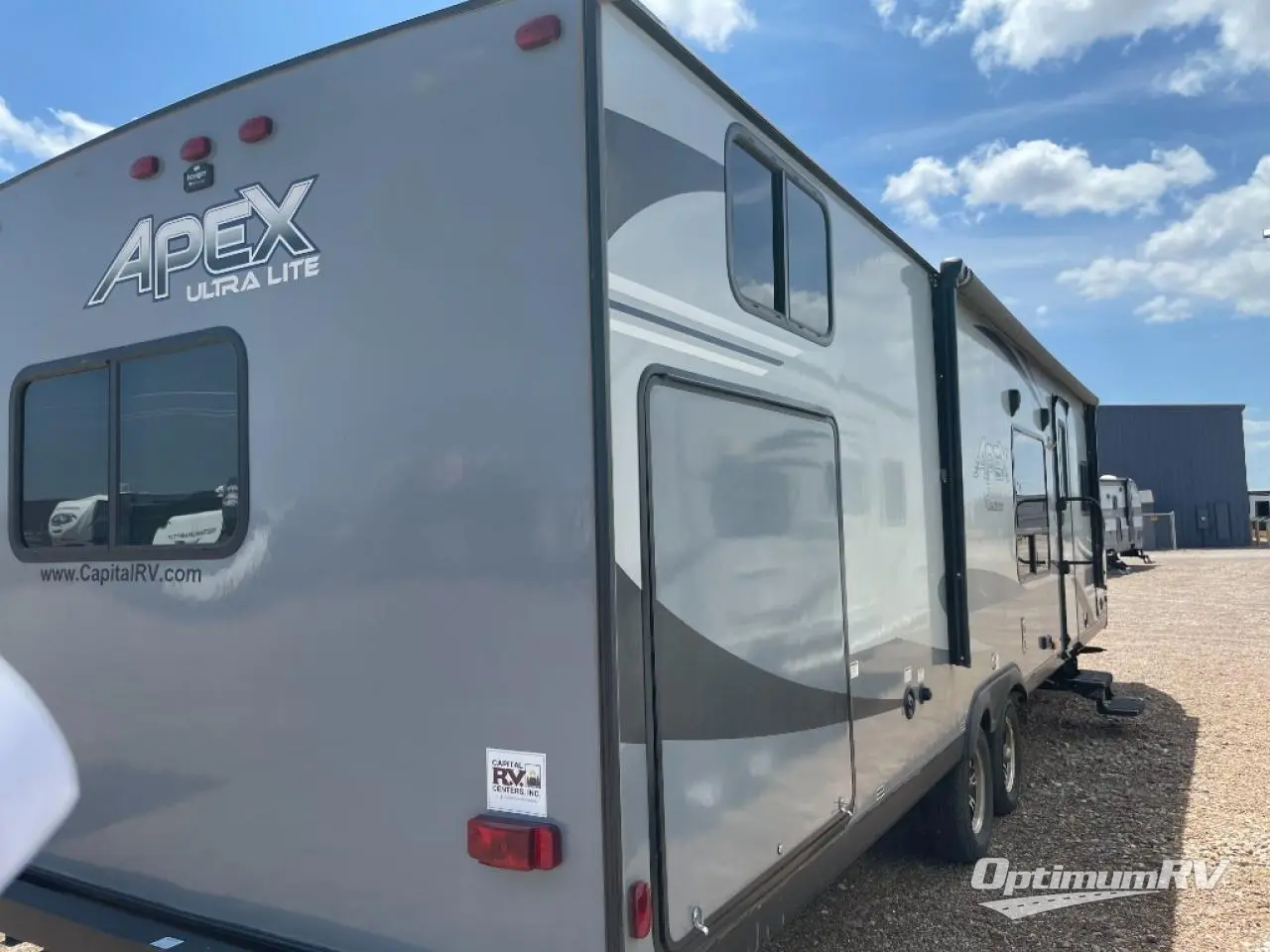 2020 Coachmen Apex Ultra-Lite 300BHS Photo 4