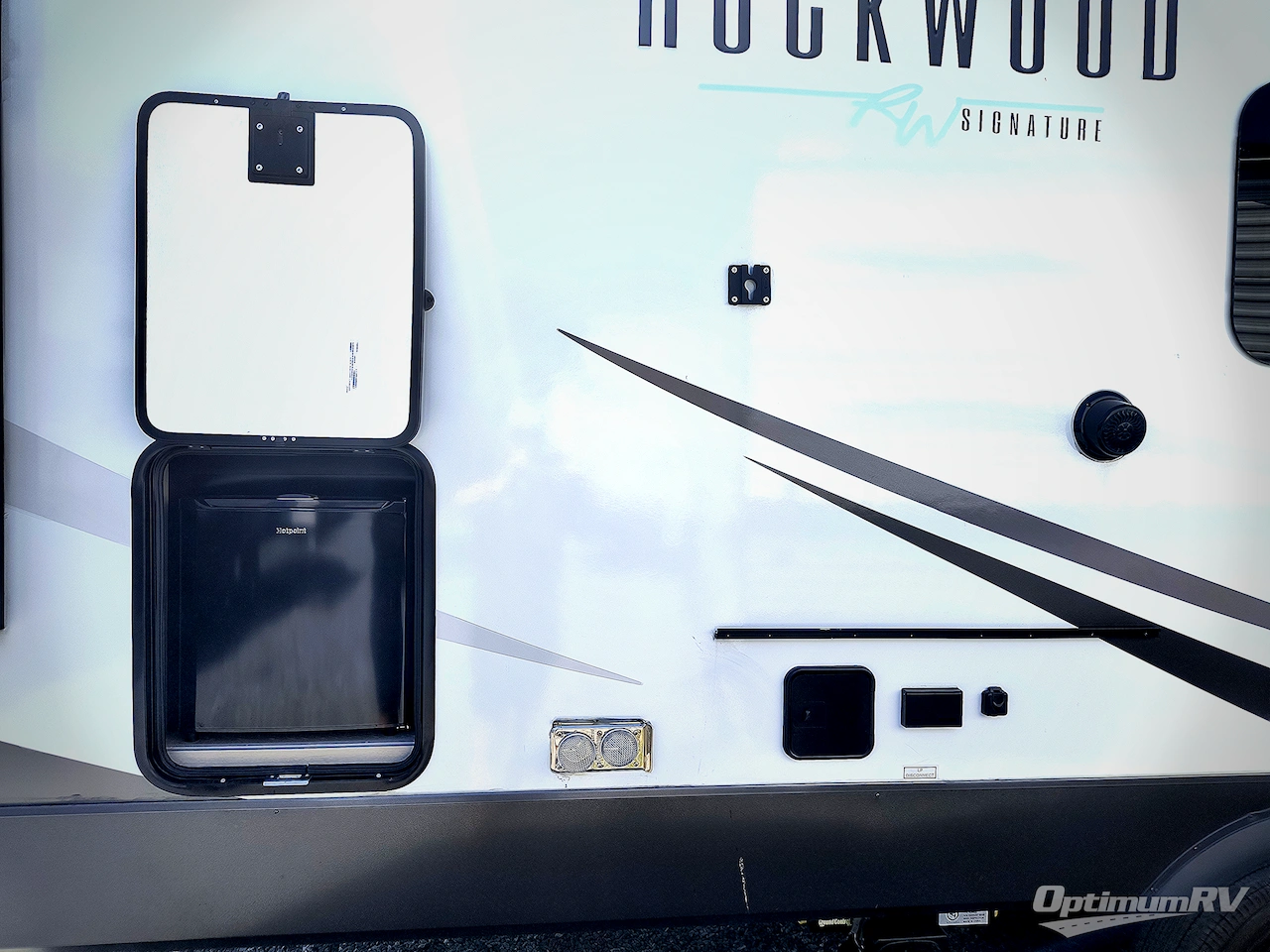 2023 Forest River Rockwood Signature 8263MBR Photo 6