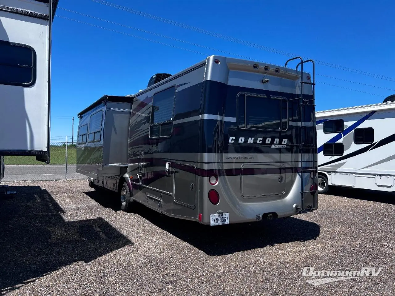 2012 Coachmen Concord 301SS Ford Photo 3