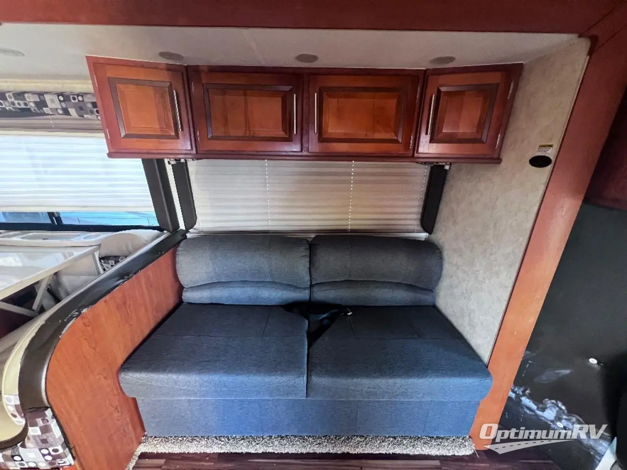 2012 Coachmen Concord 301SS Ford Photo 5